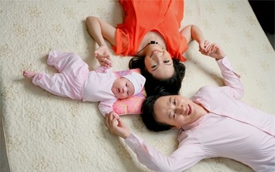 Sau sinh mổ, cơ thể phụ nữ cần ít nhất hai tháng mới có thể sẵn sàng quan hệ trở lại.